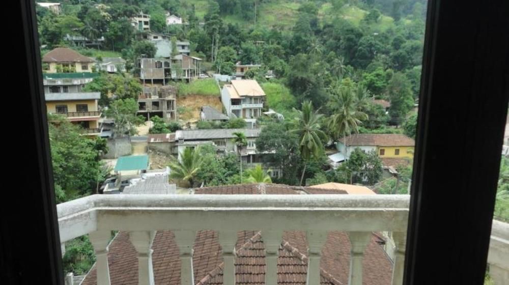 Majestic Tourist Hotel Kandy Esterno foto